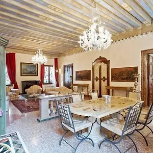 https://doge-palace-luxury-apartment-cannaregio.hotelinveneto.com